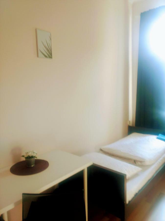 Irmas Hostel ปราก ภายนอก รูปภาพ