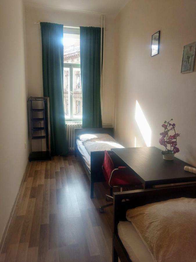 Irmas Hostel ปราก ภายนอก รูปภาพ